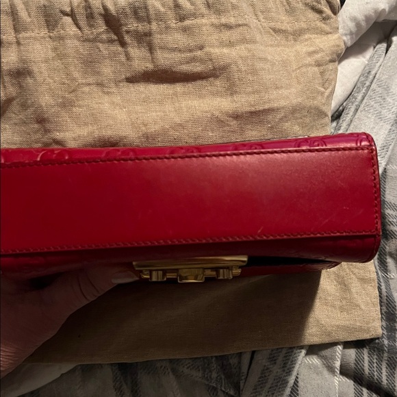 GUCCI
Red Guccissima Leather Padlock Small Shoulder Bag - Picture 4 of 8